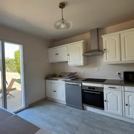 Holiday home Quiet House With Garden 5 Minutes From Deauville *